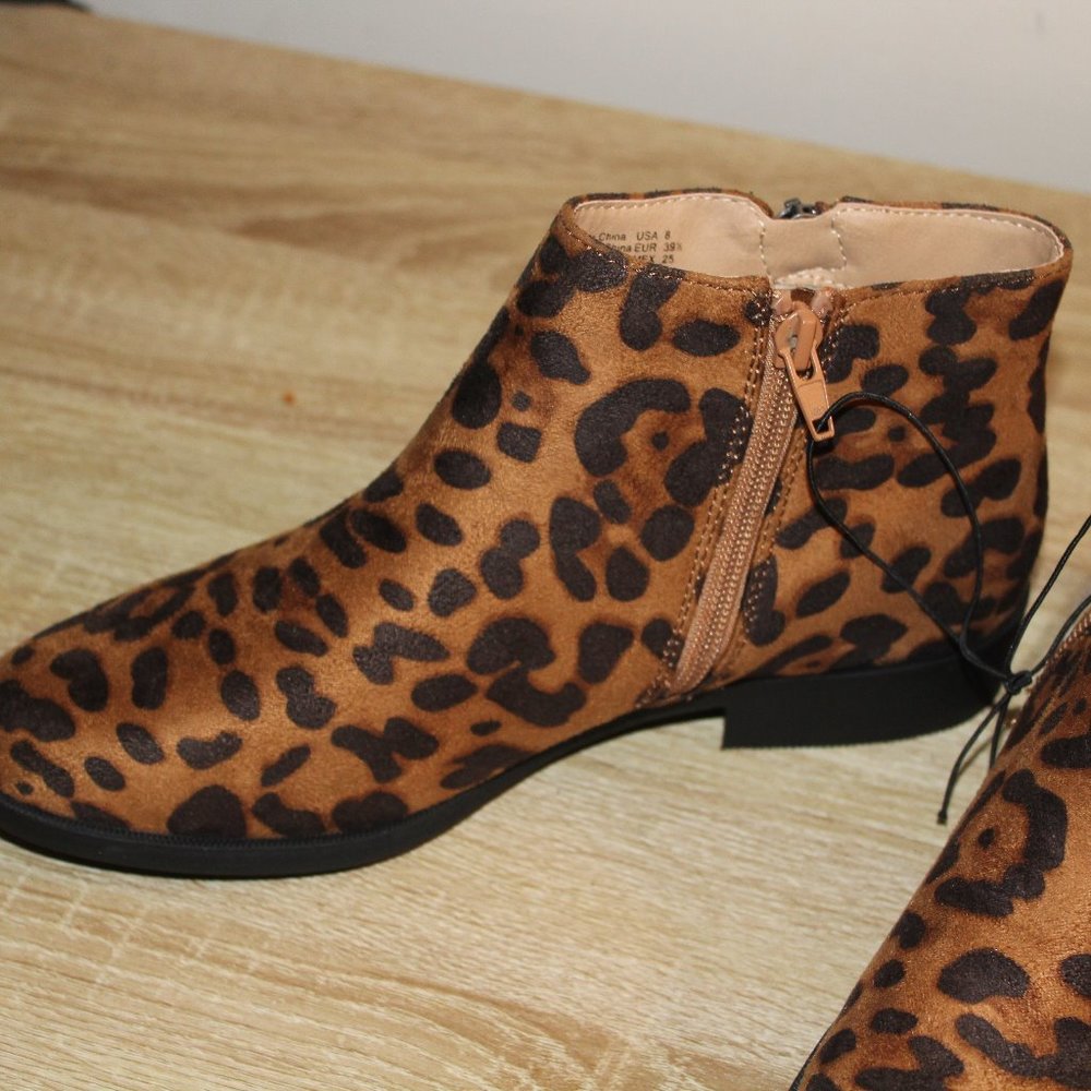 Time and Tru Women's Ankle Boots Animal Print - Picture 2 of 5